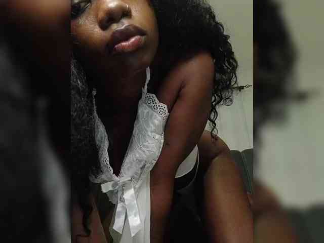 NaughtyCherie webcam