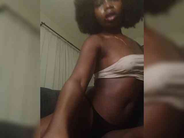 NaughtyCherie webcam