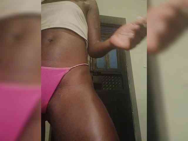NaughtyCherie webcam