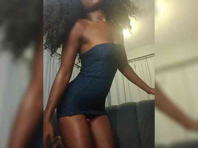 NaughtyCherie webcam