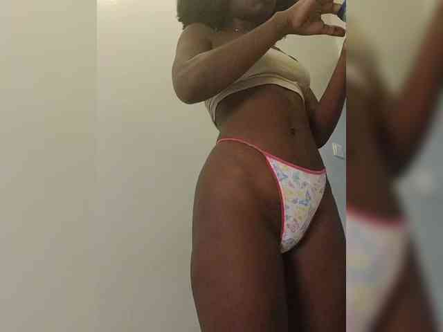 NaughtyCherie webcam