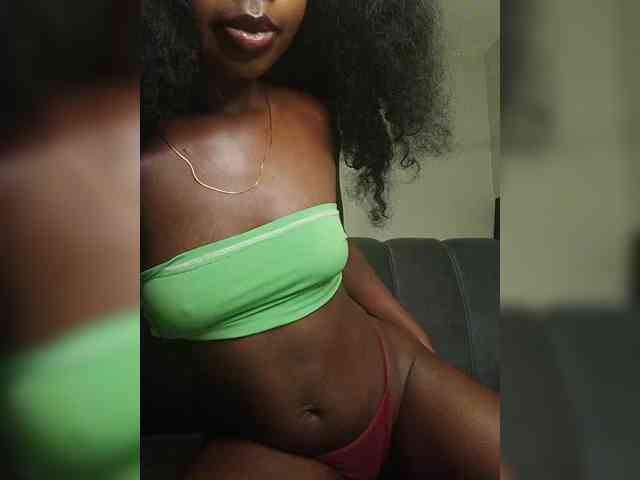 NaughtyCherie webcam