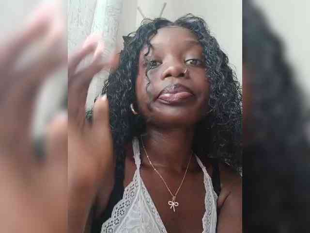 NaughtyCherie webcam