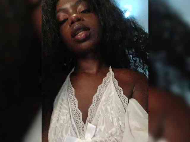 NaughtyCherie webcam