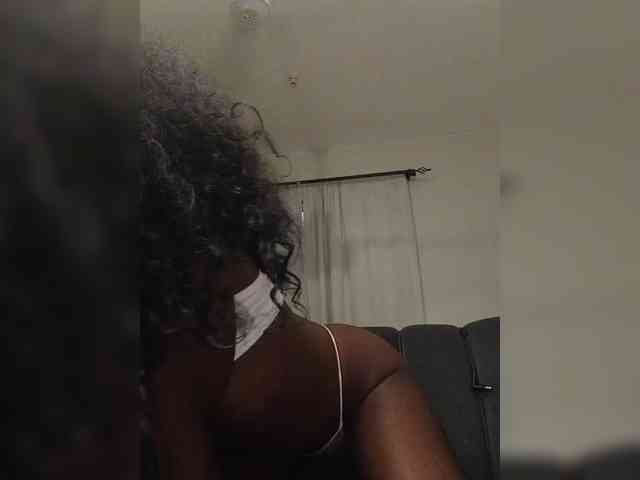 NaughtyCherie webcam