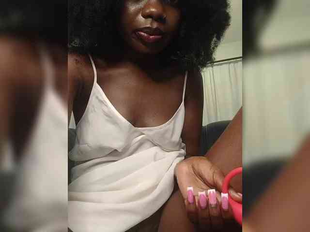 NaughtyCherie webcam