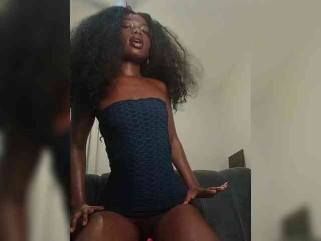 NaughtyCherie webcam