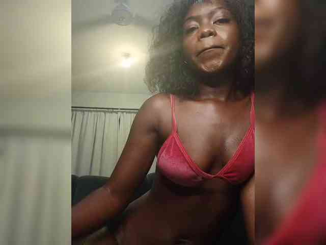 NaughtyCherie webcam