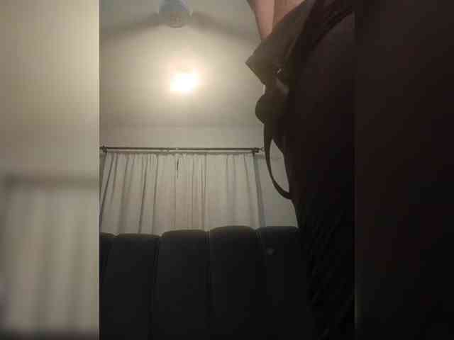 NaughtyCherie webcam