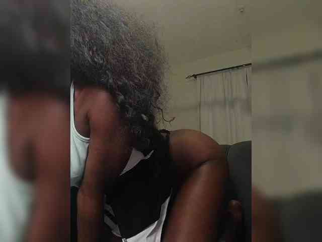 NaughtyCherie webcam