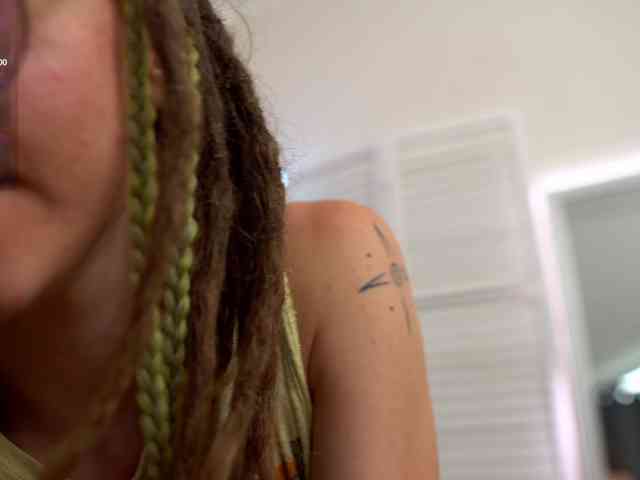 Rin-Skylar webcam