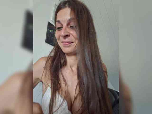 random chat Viola18