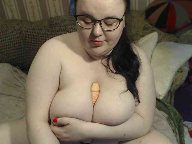 FancyLily webcam