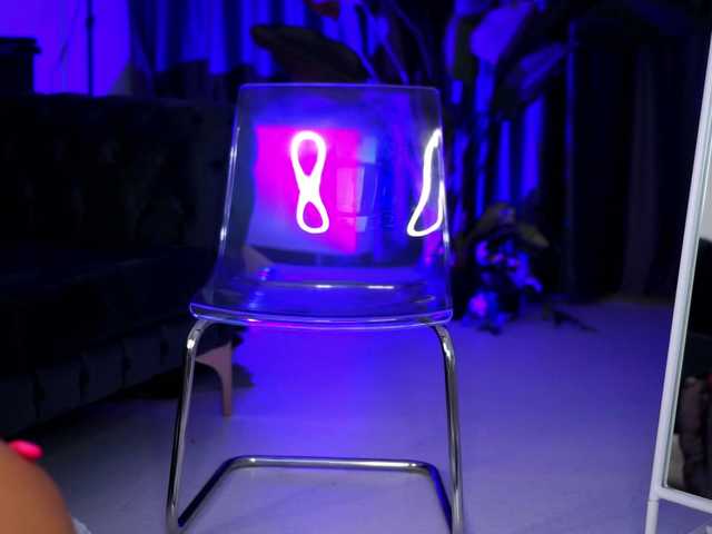 MeghanHazel's BongaCams show and profile