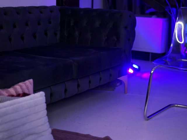 MeghanHazel's BongaCams show and profile