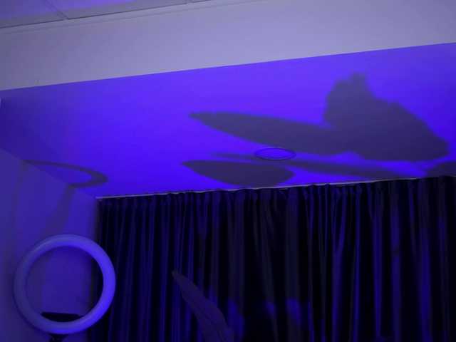 MeghanHazel's BongaCams show and profile