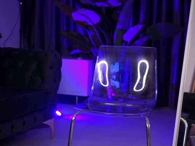 MeghanHazel's BongaCams show and profile