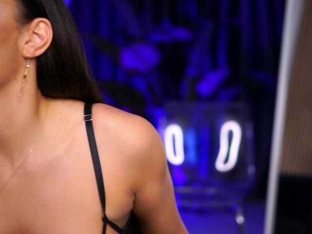 MeghanHazel's BongaCams show and profile