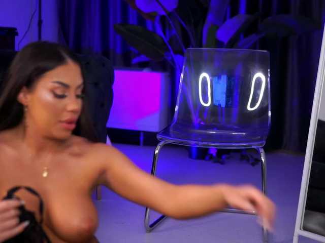 MeghanHazel's BongaCams show and profile