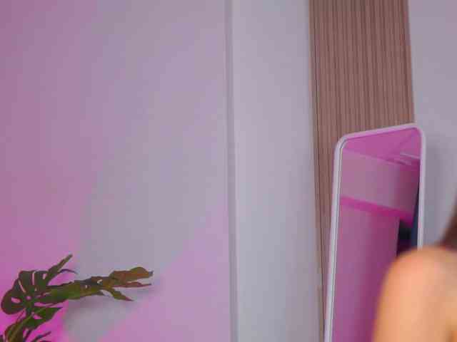 MeghanHazel webcam