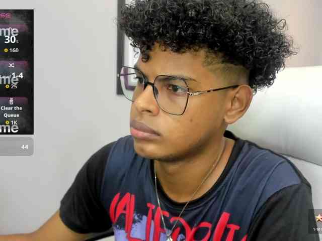 Boylittle19cmq Boylittle19cmq