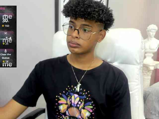 Boylittle19cmq Boylittle19cmq