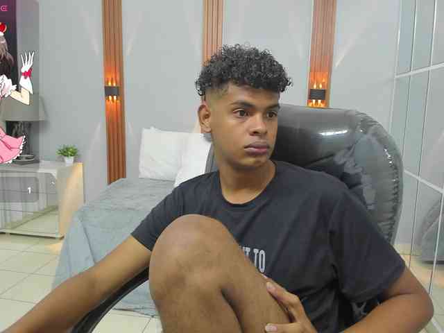 Boylittle19cmq