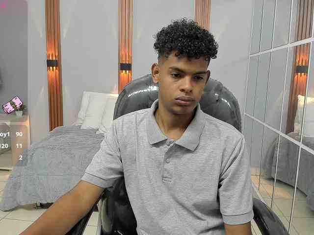 Boylittle19cmq