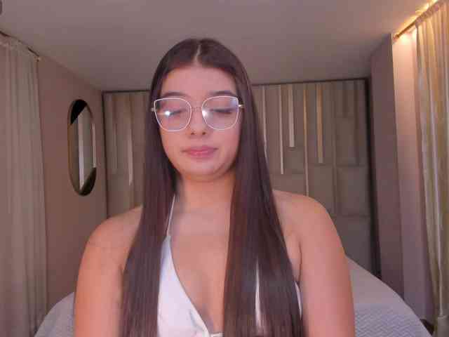 AlanaCardona webcam