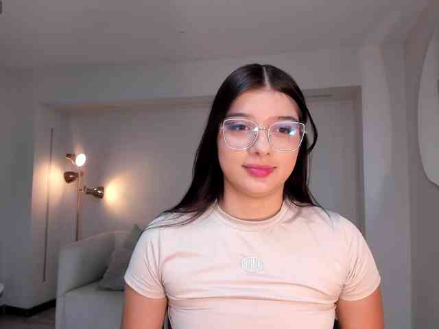AlanaCardona webcam