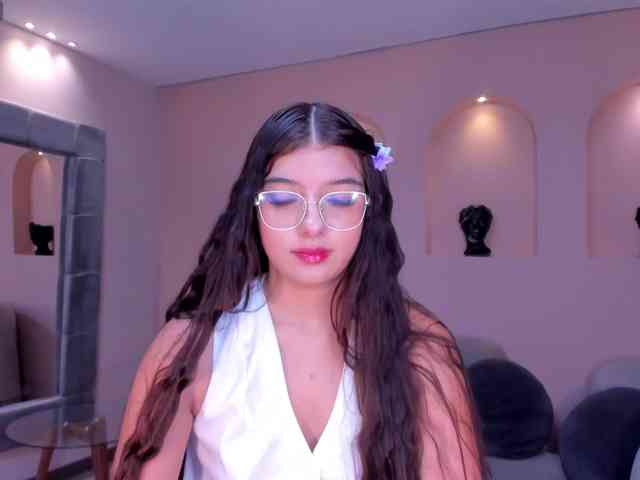 AlanaCardona AlanaCardona