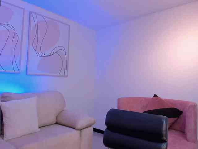 AlanaCardona webcam