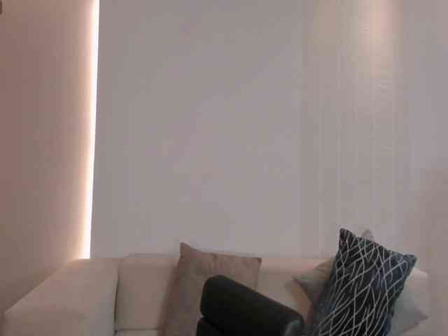 AlanaCardona webcam