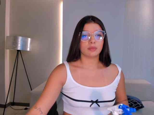 AlanaCardona webcam