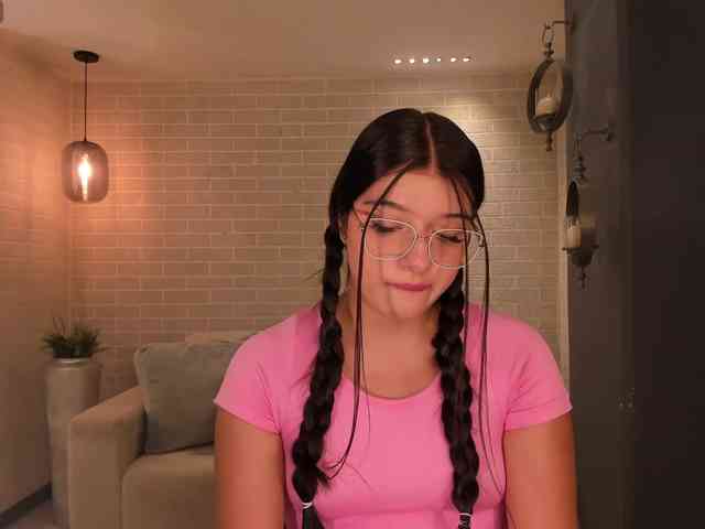 AlanaCardona webcam