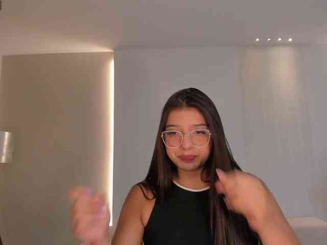 AlanaCardona webcam