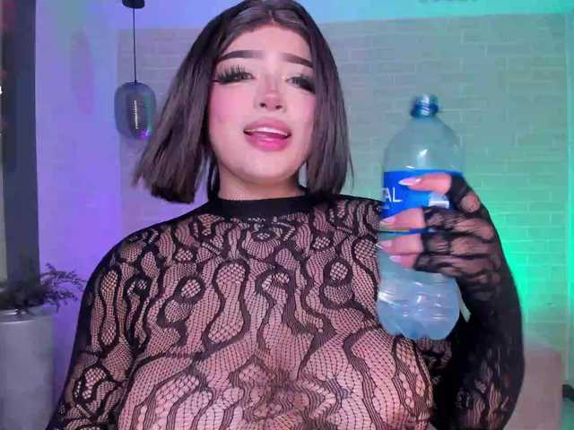 ElizabethBennet's BongaCams show and profile