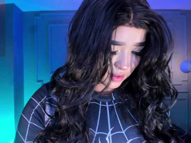 ElizabethBennet's BongaCams show and profile