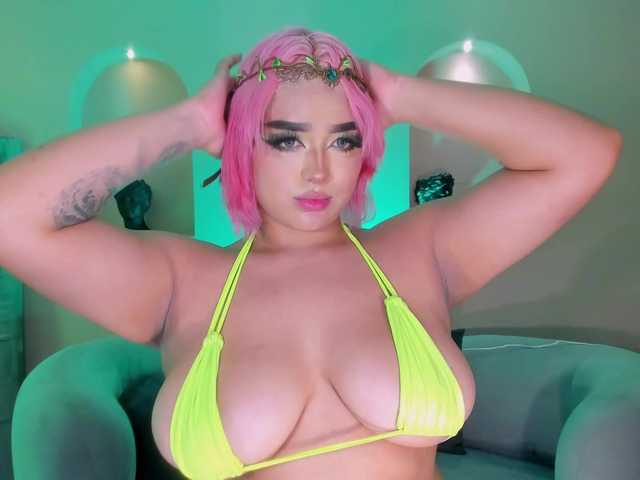 ElizabethBennet's BongaCams show and profile