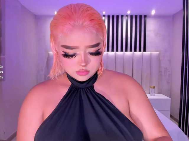 ElizabethBennet's BongaCams show and profile