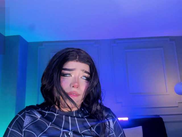 ElizabethBennet's BongaCams show and profile