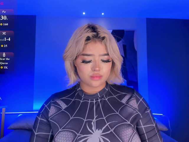 ElizabethBennet's BongaCams show and profile