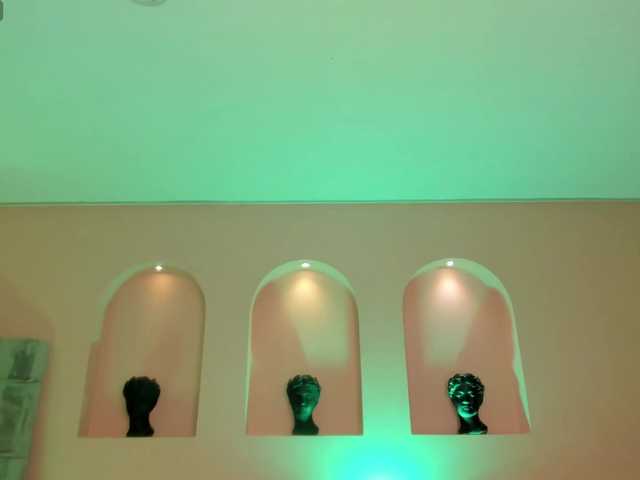 ElizabethBennet's BongaCams show and profile