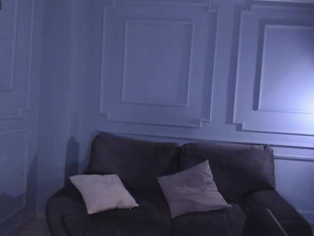 ElizabethBennet's BongaCams show and profile