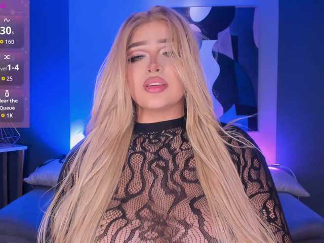 ElizabethBennet's BongaCams show and profile