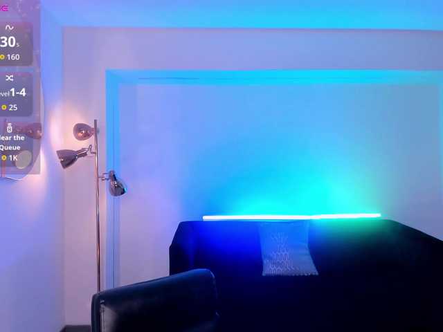 ElizabethBennet's BongaCams show and profile