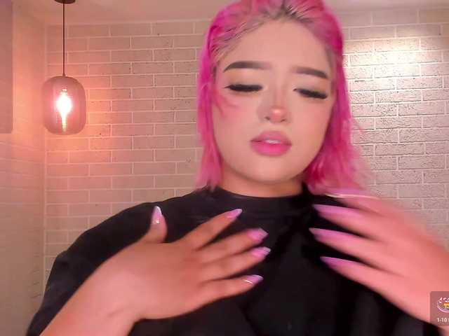 ElizabethBennet's BongaCams show and profile