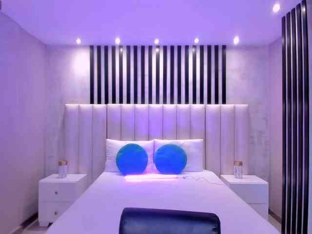 ElizabethBennet webcam