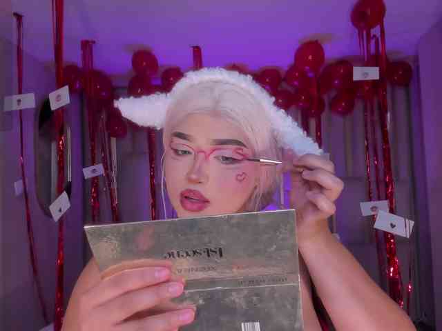 ElizabethBennet Live Webcam on BongaCams