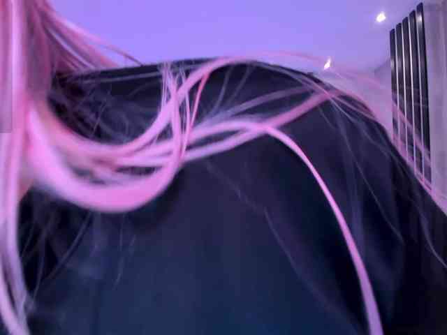 ElizabethBennet webcam